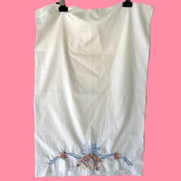 Vintage Handmade Embroidered Pillowcase with Wedding Bells and Ribbons - Picture 11 of 11